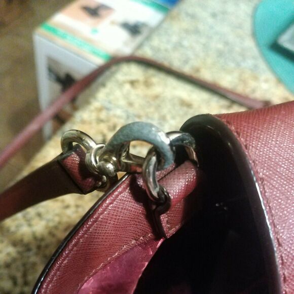 Kate Spade rn 0102760 Maroon Medium Satchel Handbag W/ Crossbody Strap - Picture 5 of 12